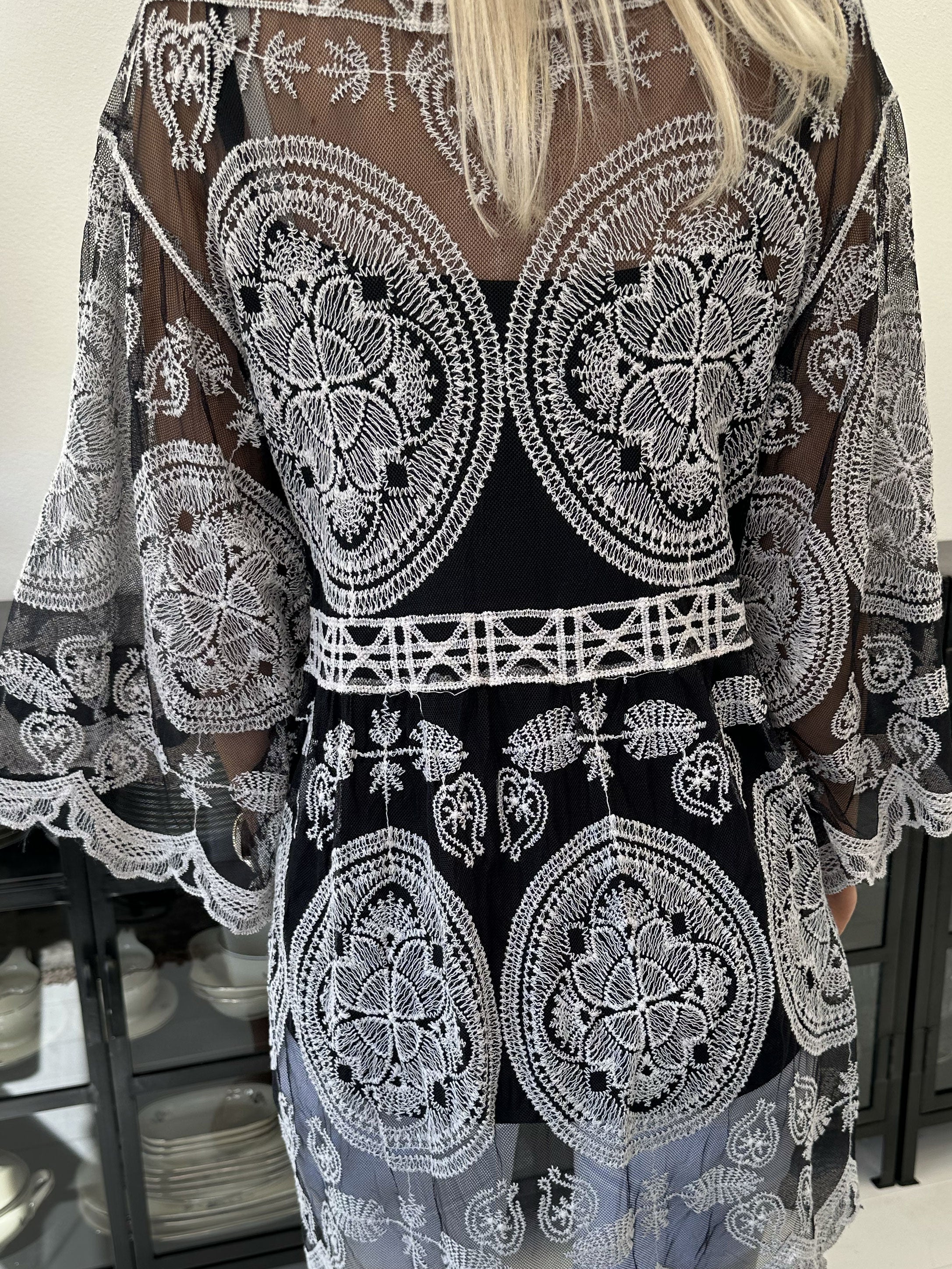 Tessa - Sød semi-transparent blonde tunika